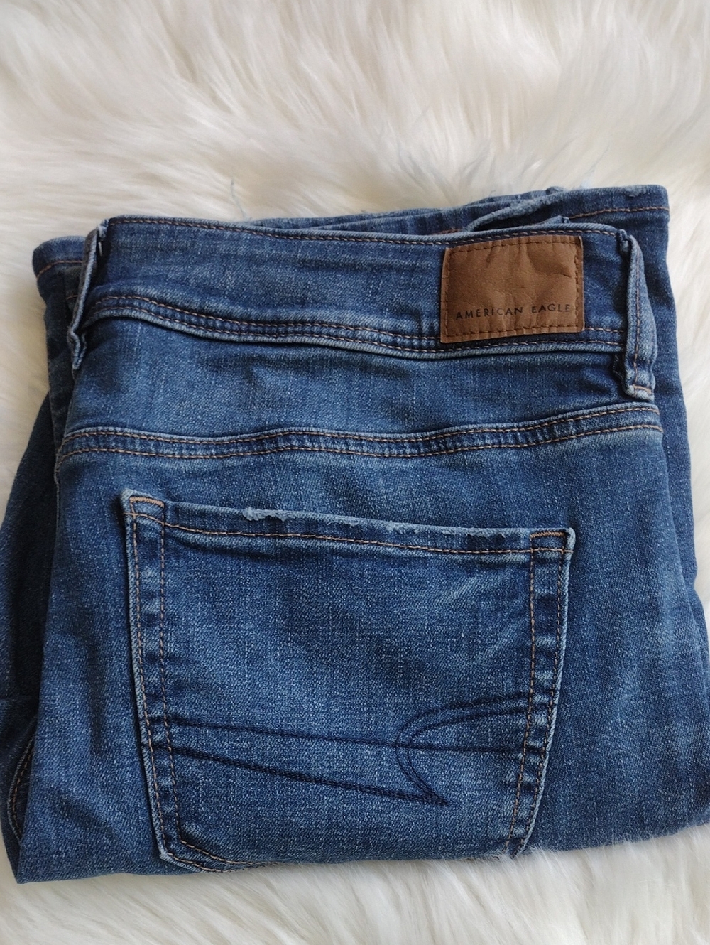 American Eagle Light Blue Denim Jeans with Tan Stitching - Picture 1 of 9